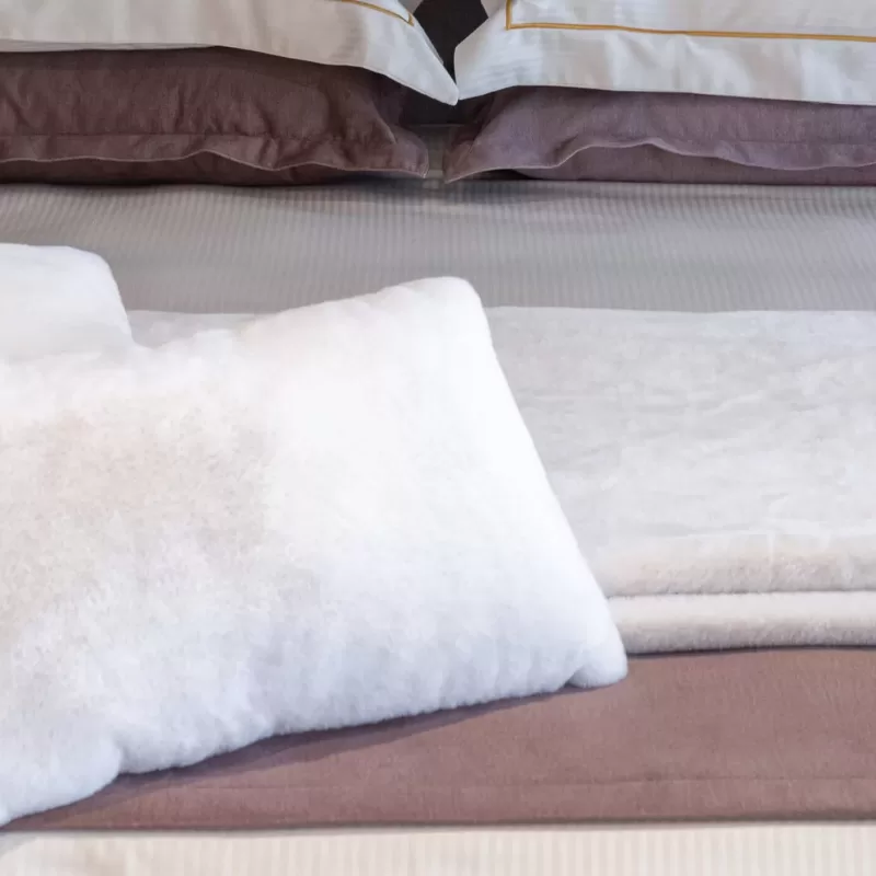 ΜΑΞΙΛΑΡΙ RABBIT STYLISH DREAMS 30X50 POWDER WHITE
